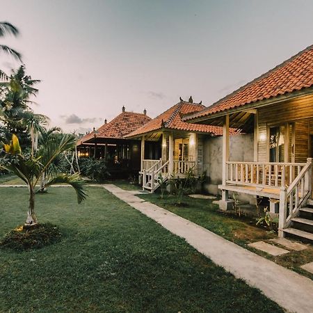 Hotel The Bridge Huts Nusa Lembongan Esterno foto