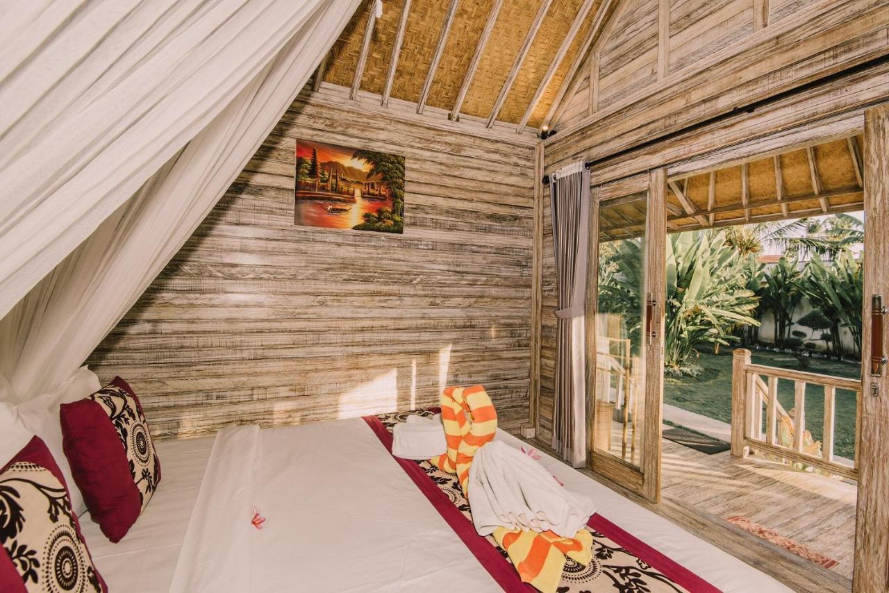 Hotel The Bridge Huts Nusa Lembongan Esterno foto